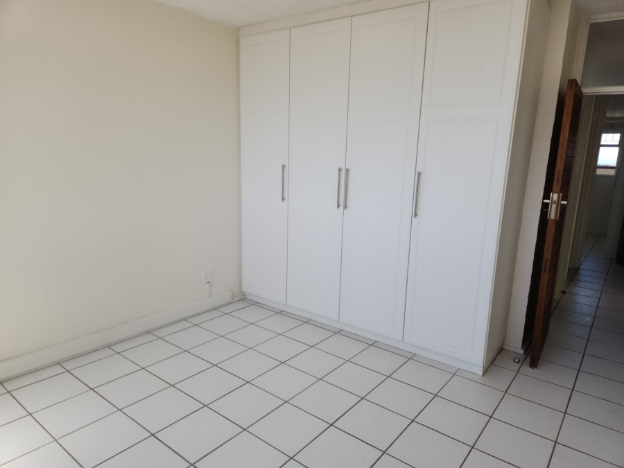 2 Bedroom Property for Sale in Humewood Eastern Cape
